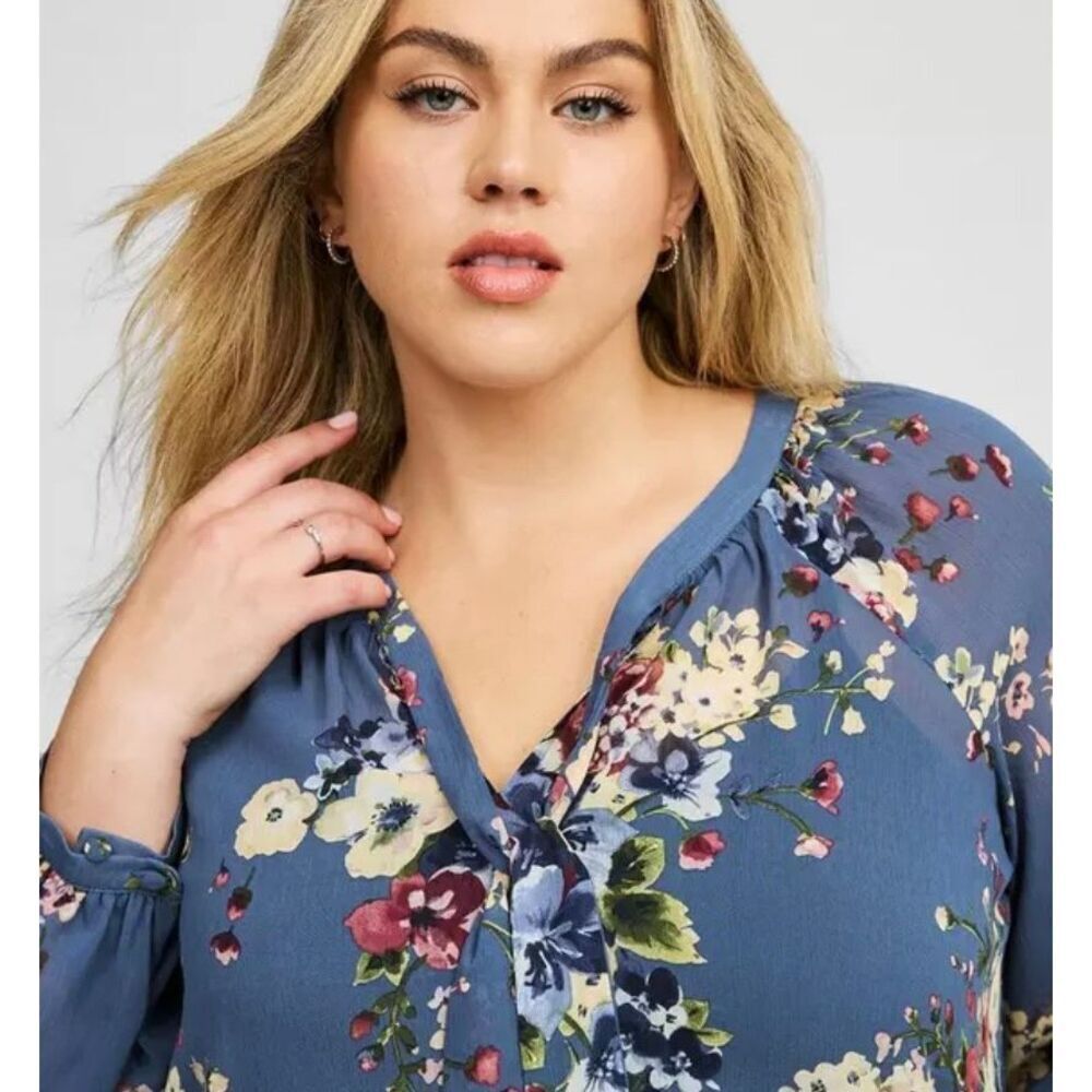 Torrid crinkle, chiffon, raglan tie front sheer floral blouse 1X
